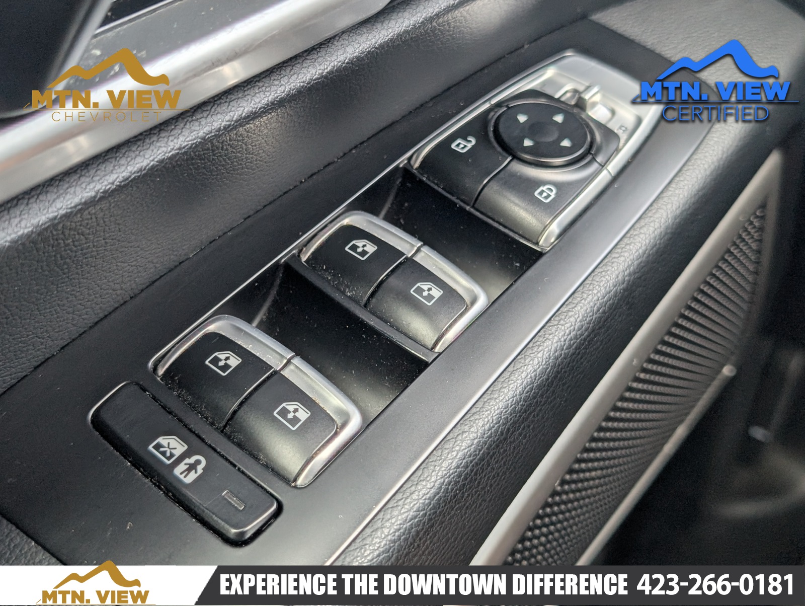 Vehicle image 23 of 36