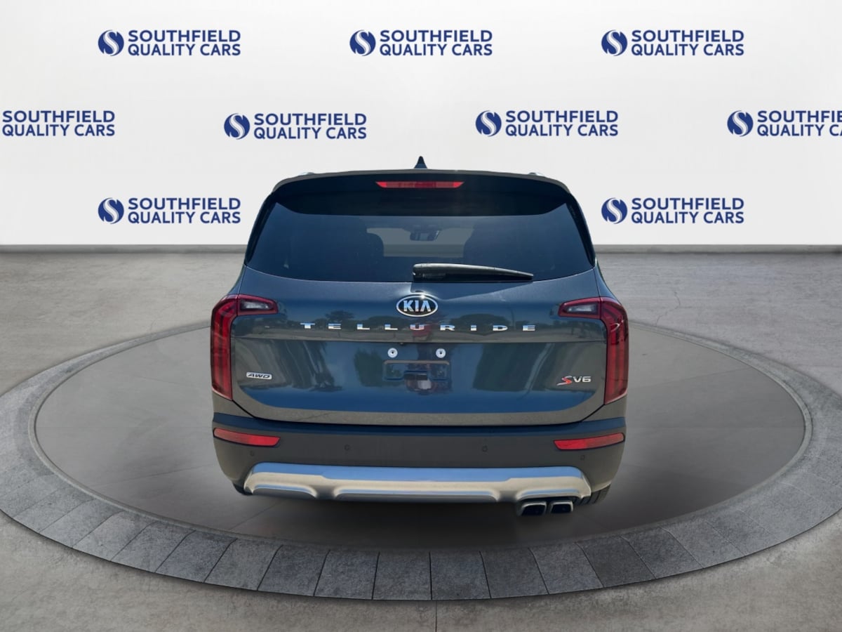Vehicle image 7 of 44