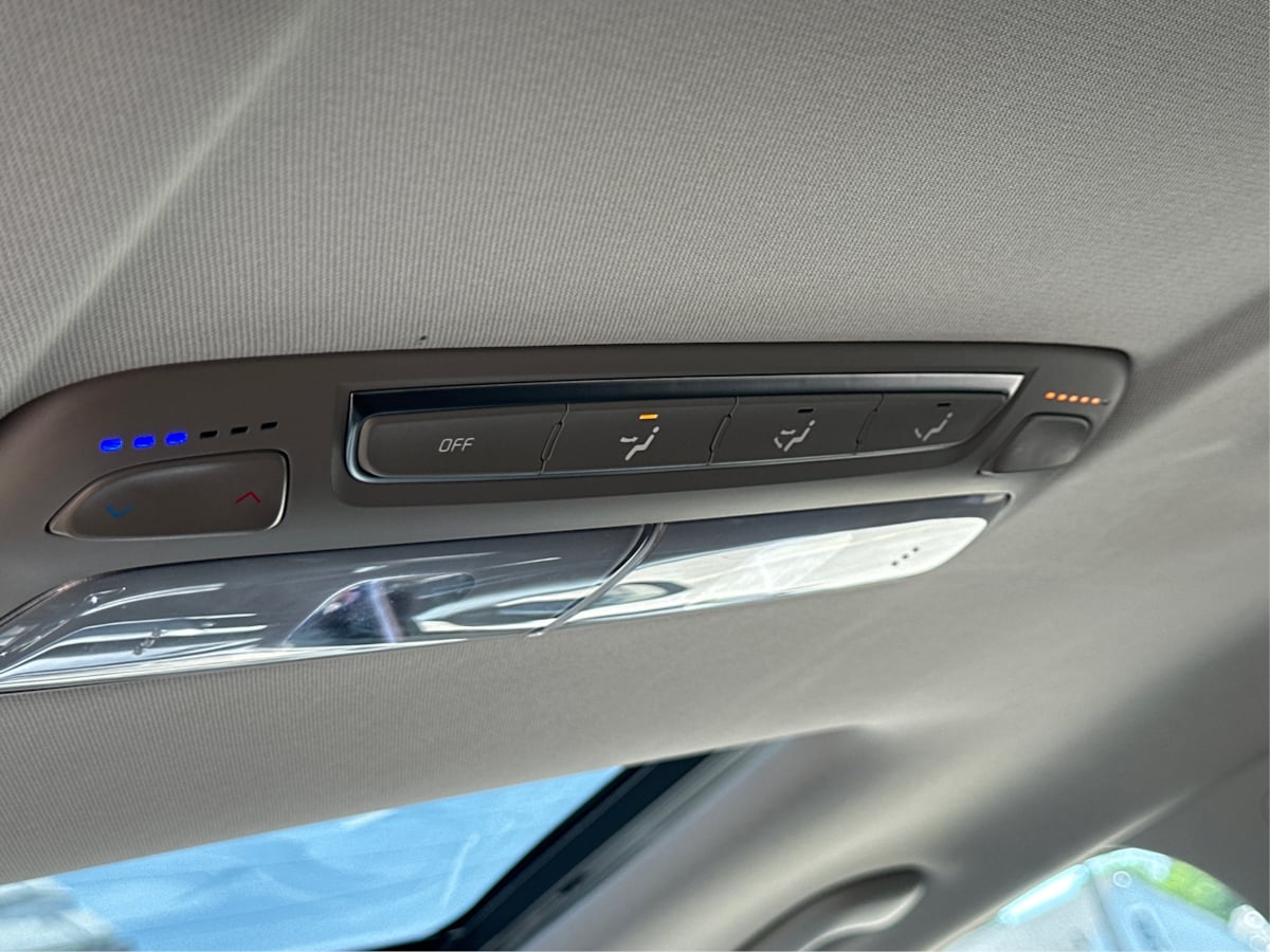 Vehicle image 44 of 44