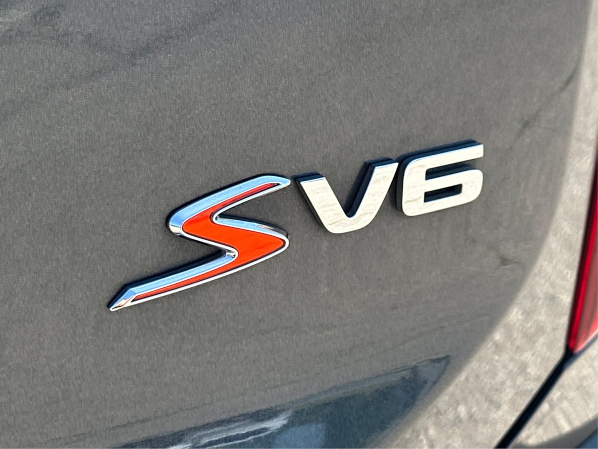 Vehicle image 42 of 44