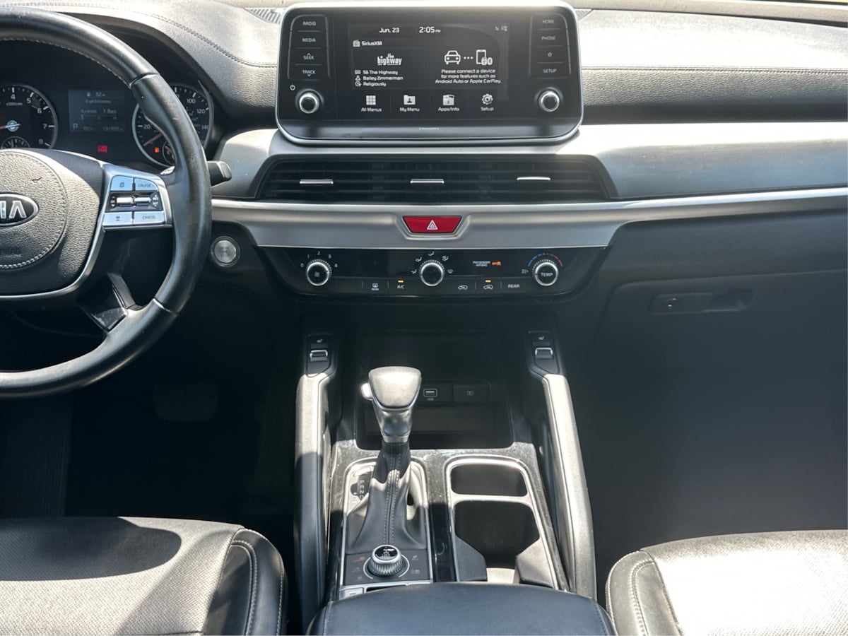 Vehicle image 23 of 44