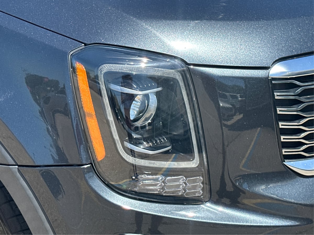 Vehicle image 39 of 44