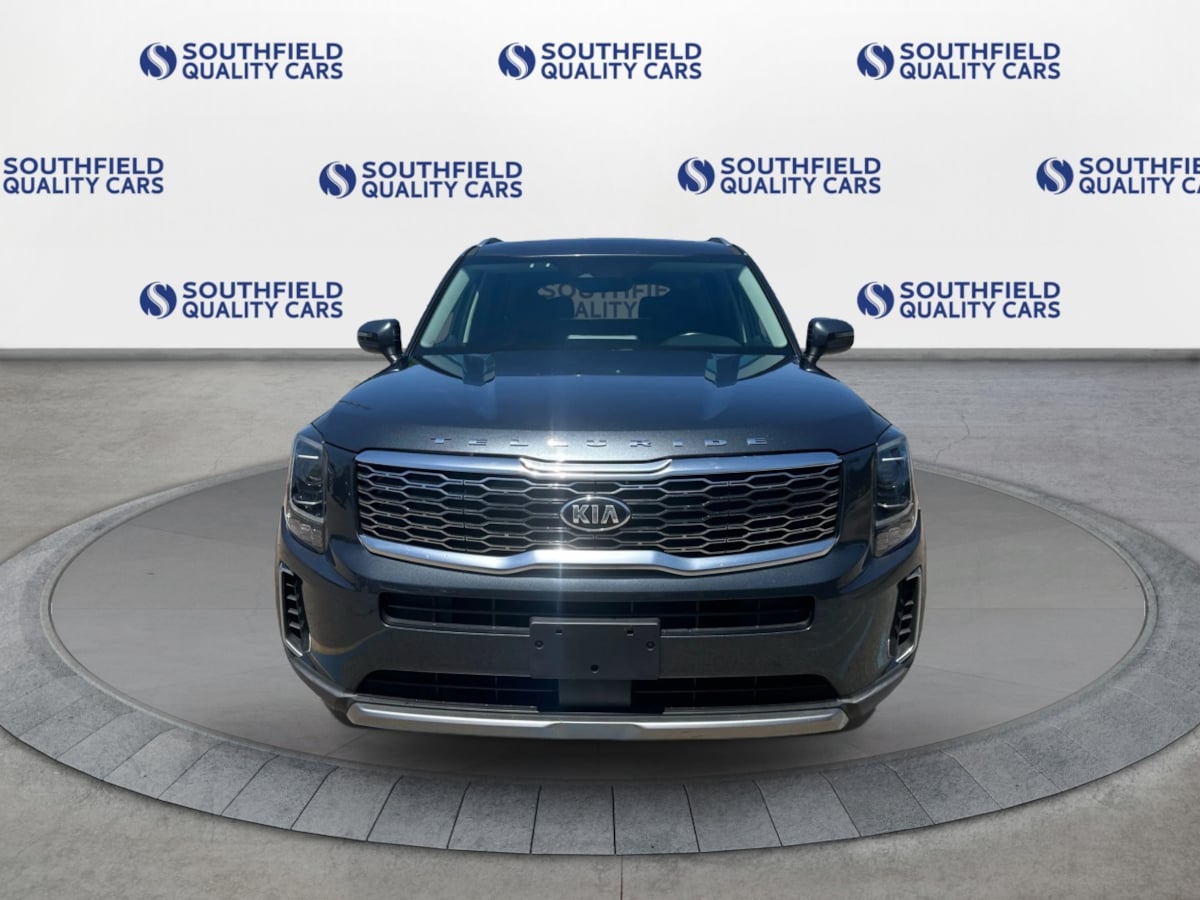 Vehicle image 2 of 44
