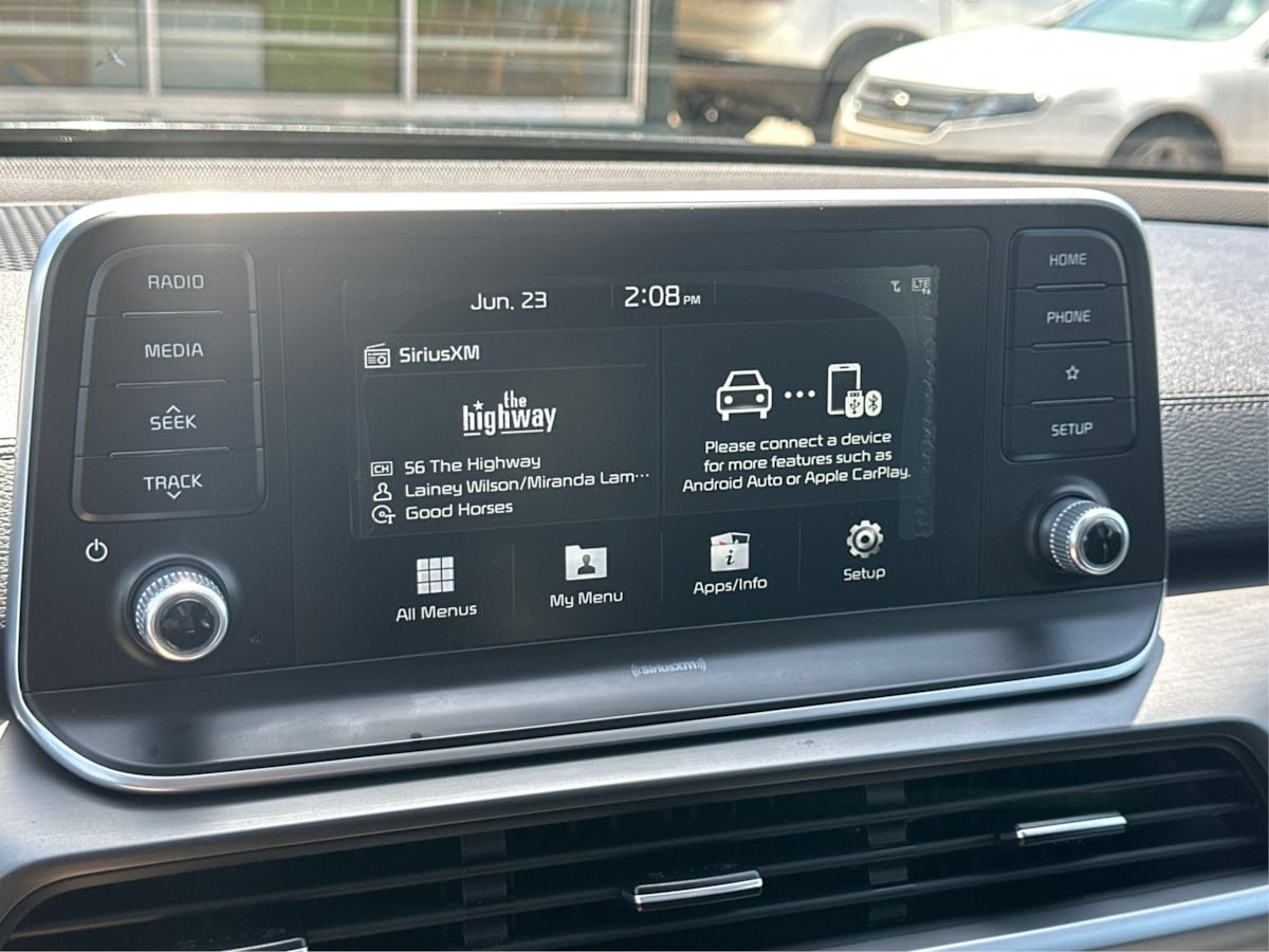 Vehicle image 20 of 44