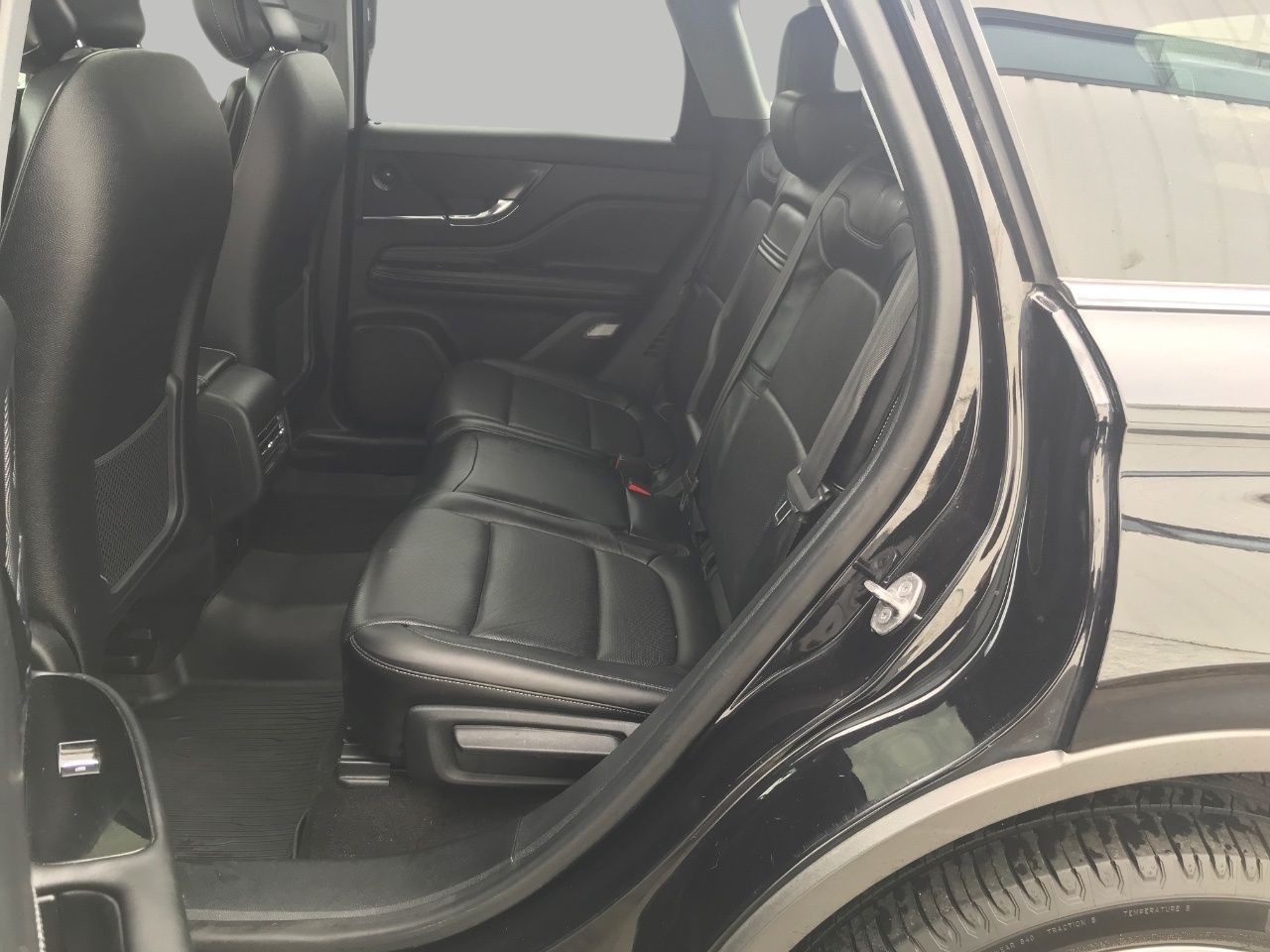 2020 Lincoln Corsair Reserve Image 12 of 33