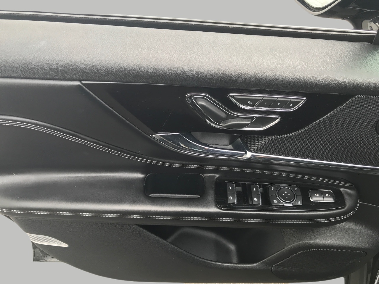 2020 Lincoln Corsair Reserve Image 22 of 33