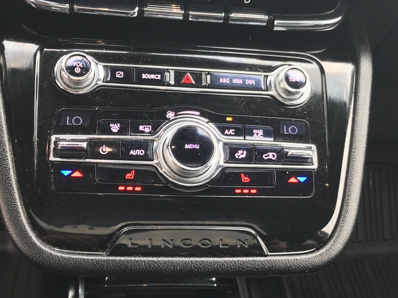 2020 Lincoln Corsair Reserve Image 32 of 33