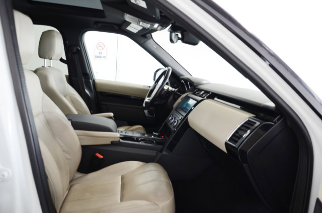 Vehicle image 33 of 40