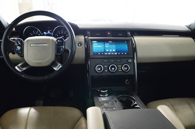 Vehicle image 29 of 40