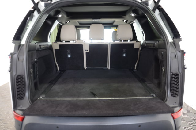 Vehicle image 8 of 40