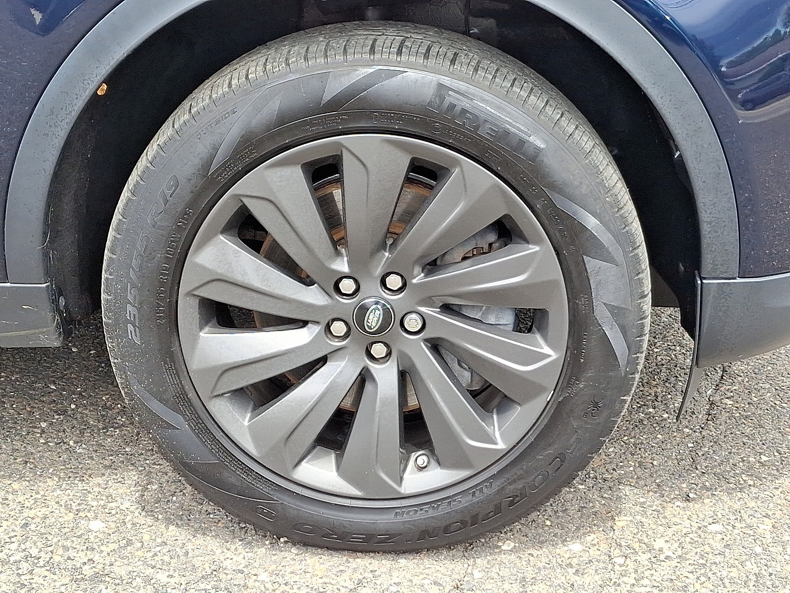 Vehicle image 9 of 32