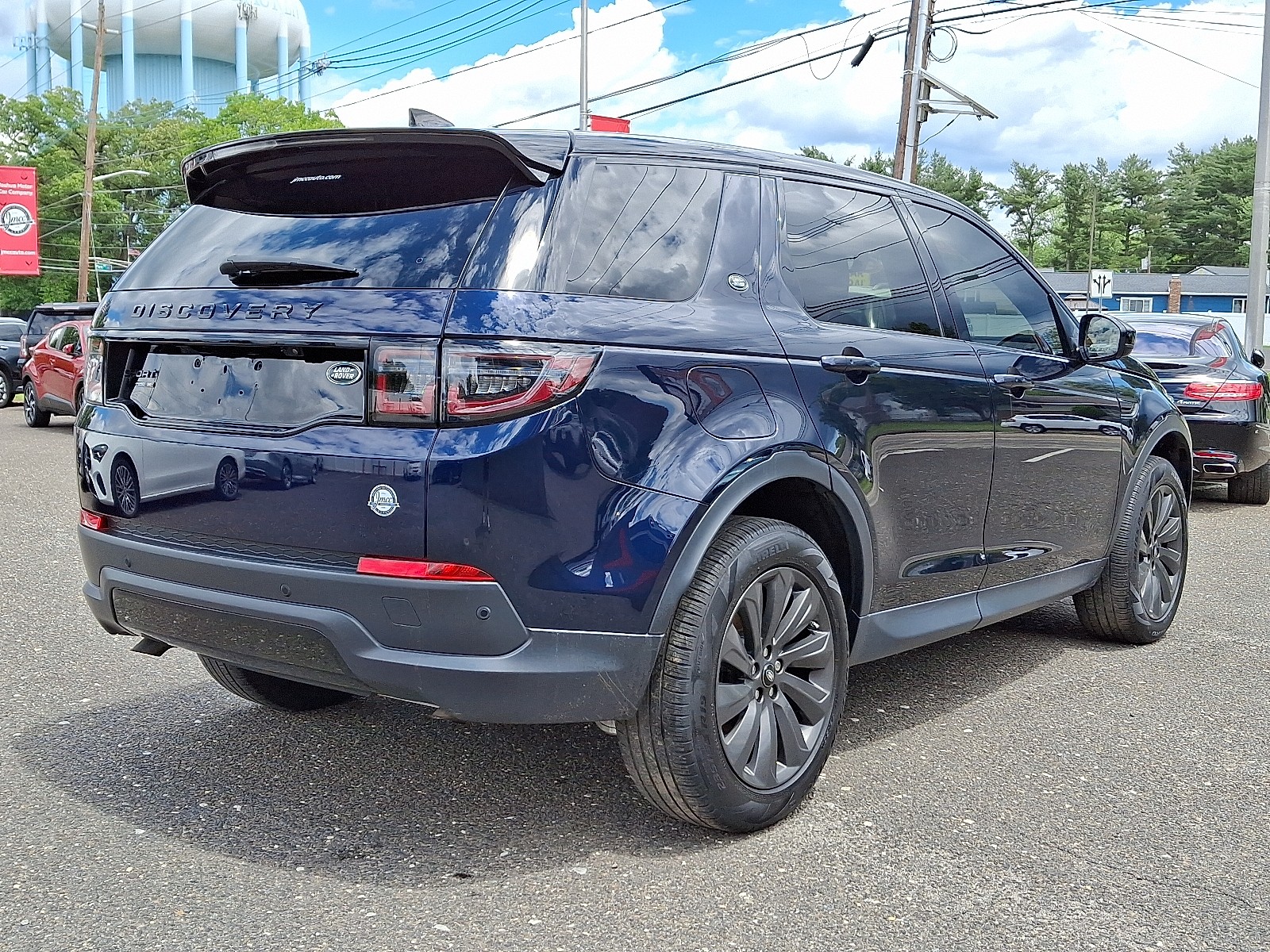 Vehicle image 6 of 32