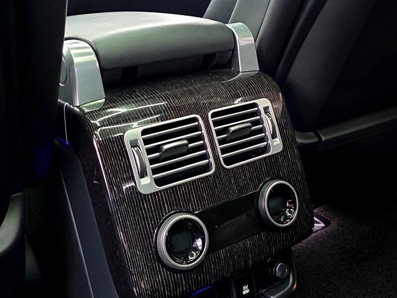 Vehicle image 22 of 26