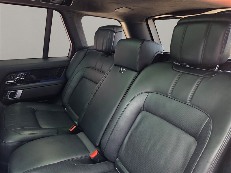 Vehicle image 13 of 26