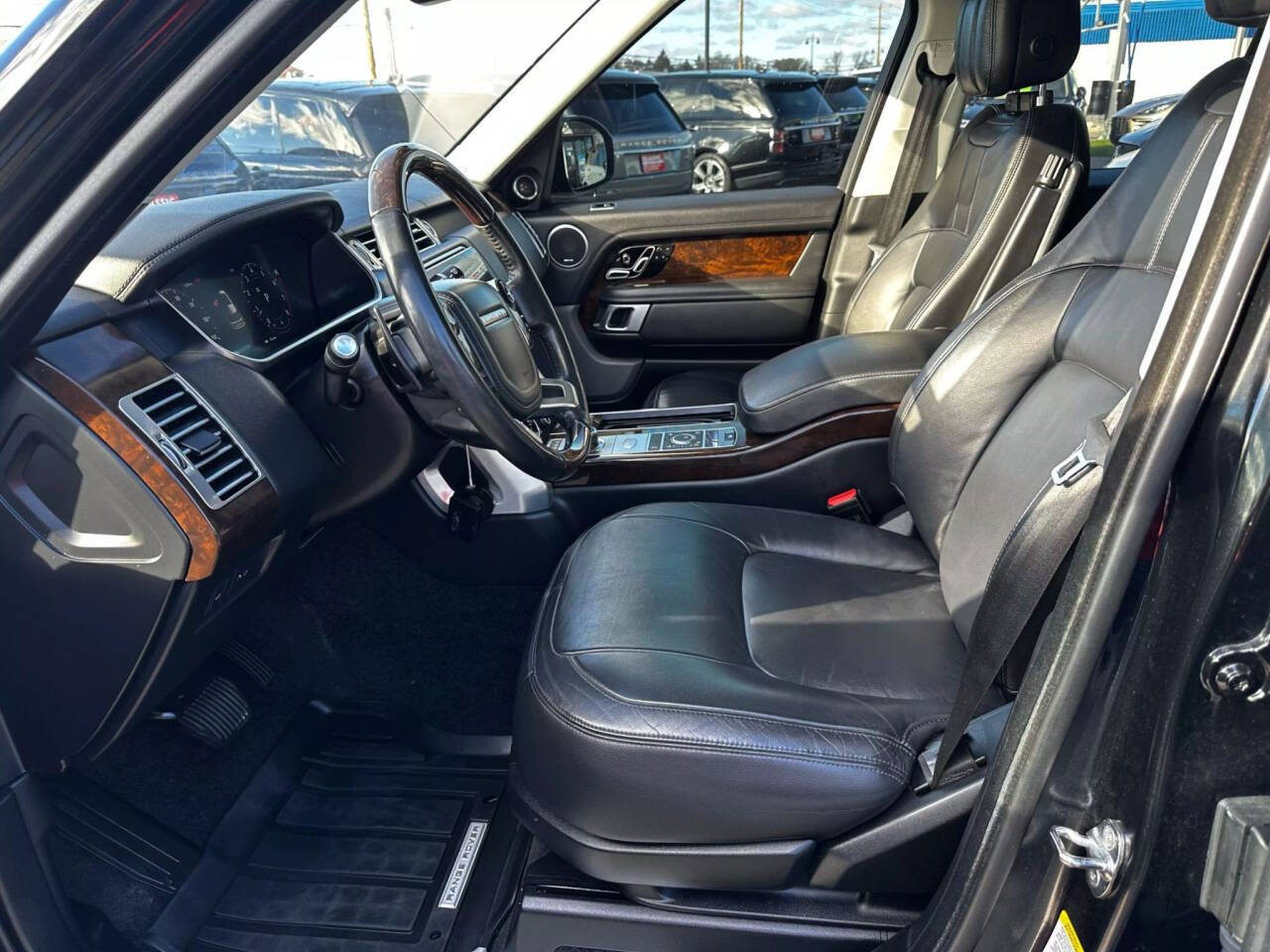 Vehicle image 9 of 23
