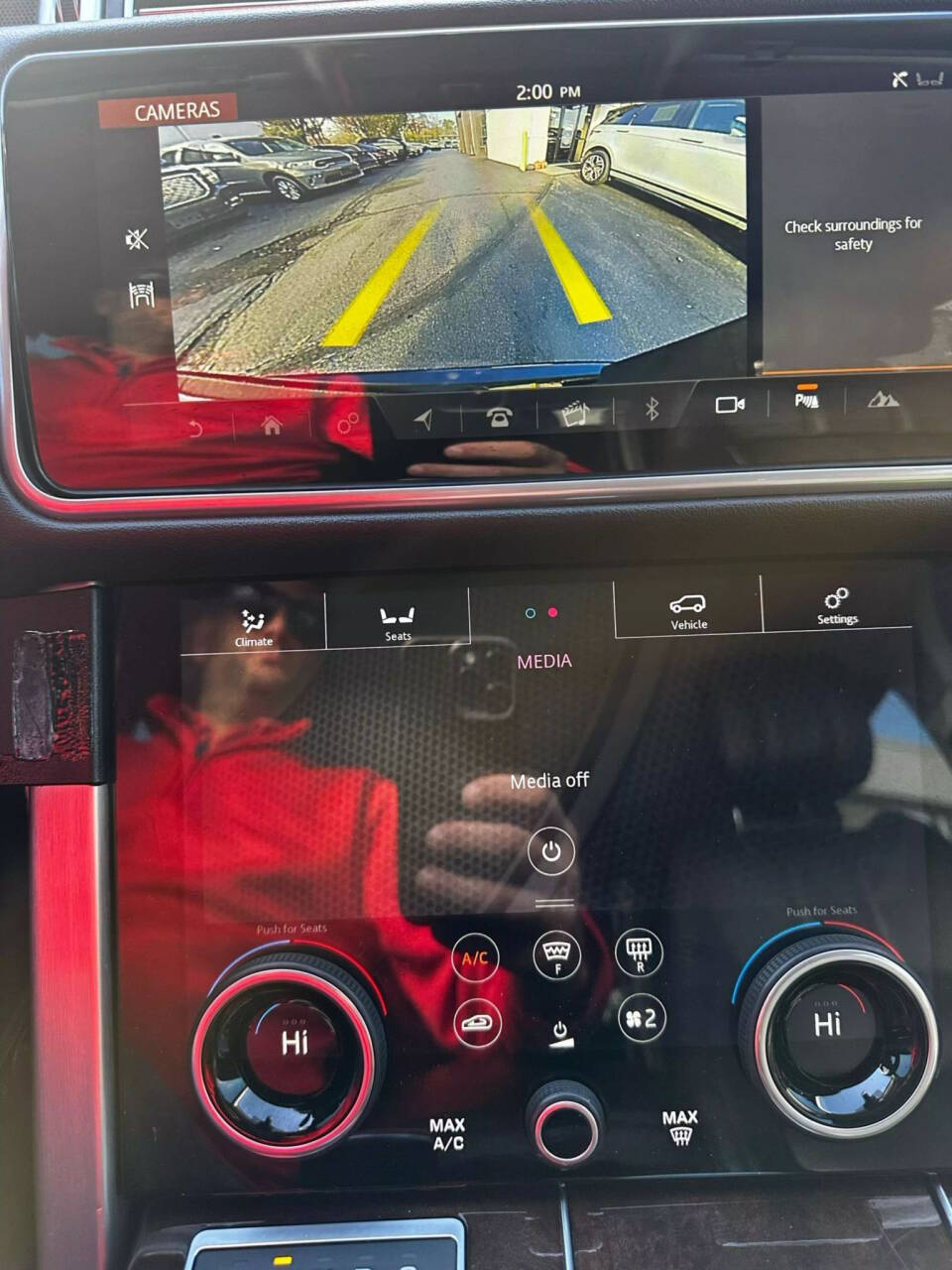 Vehicle image 19 of 23