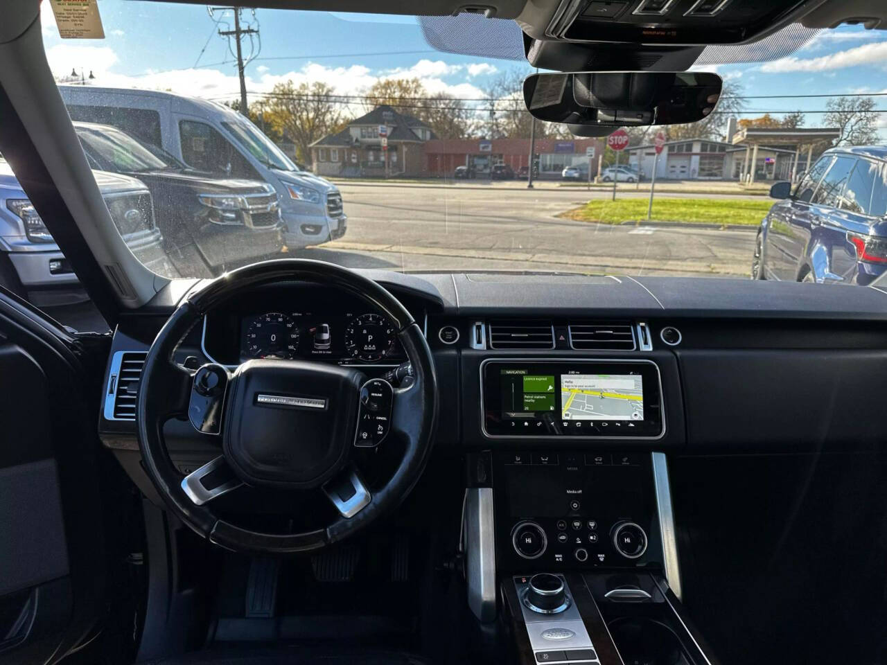 Vehicle image 14 of 23
