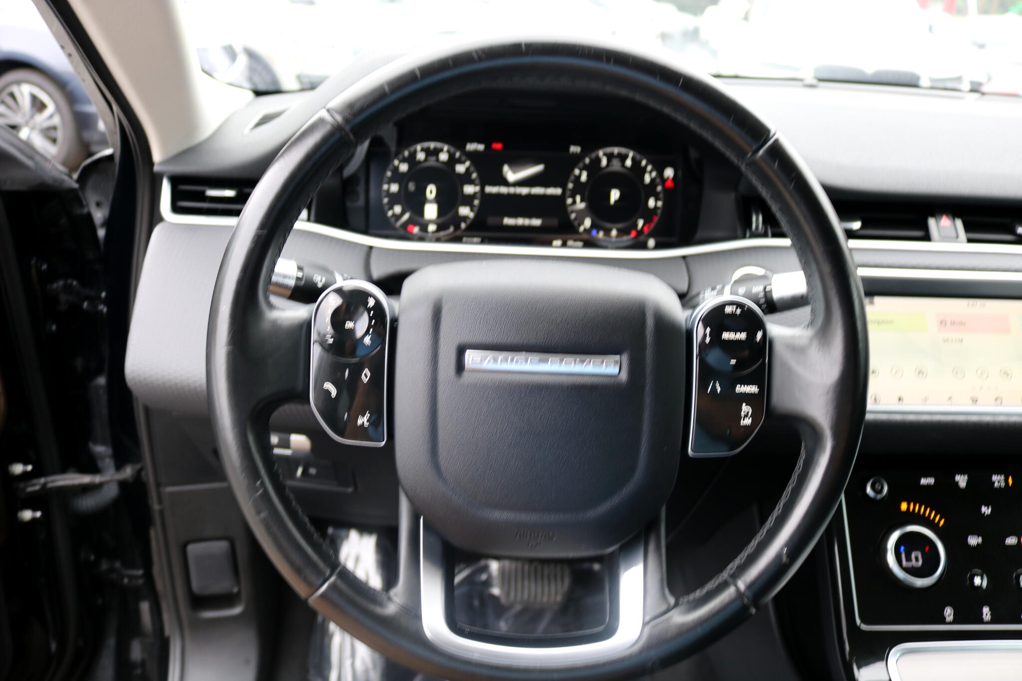Vehicle image 37 of 46