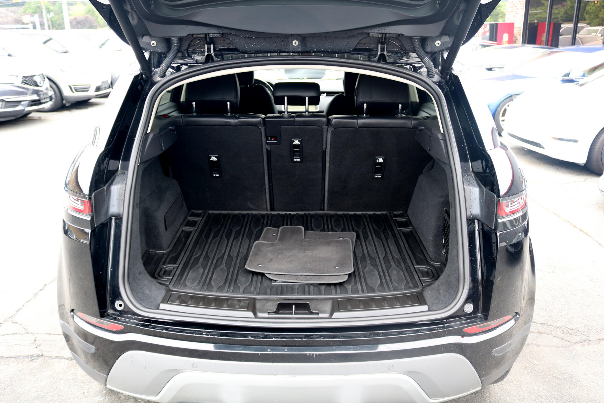 Vehicle image 10 of 46