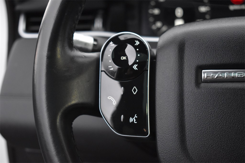 2020 Land Rover Range Rover Evoque SE Image 25 of 31