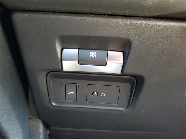 2020 Land Rover Range Rover Evoque SE Image 27 of 30