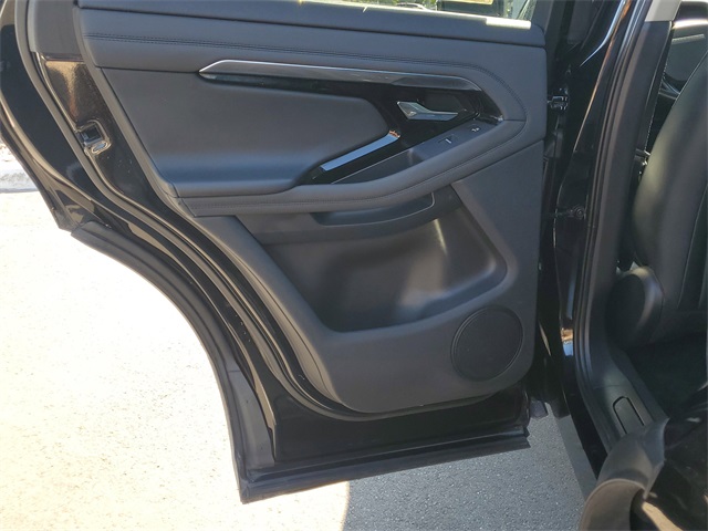 2020 Land Rover Range Rover Evoque SE Image 29 of 30