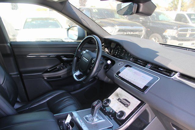Vehicle image 17 of 23