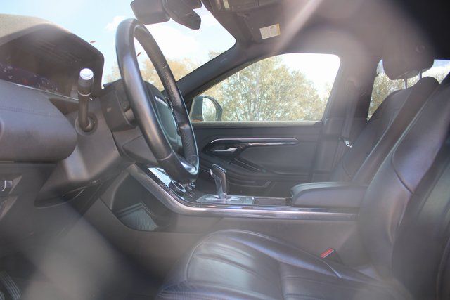 Vehicle image 15 of 23