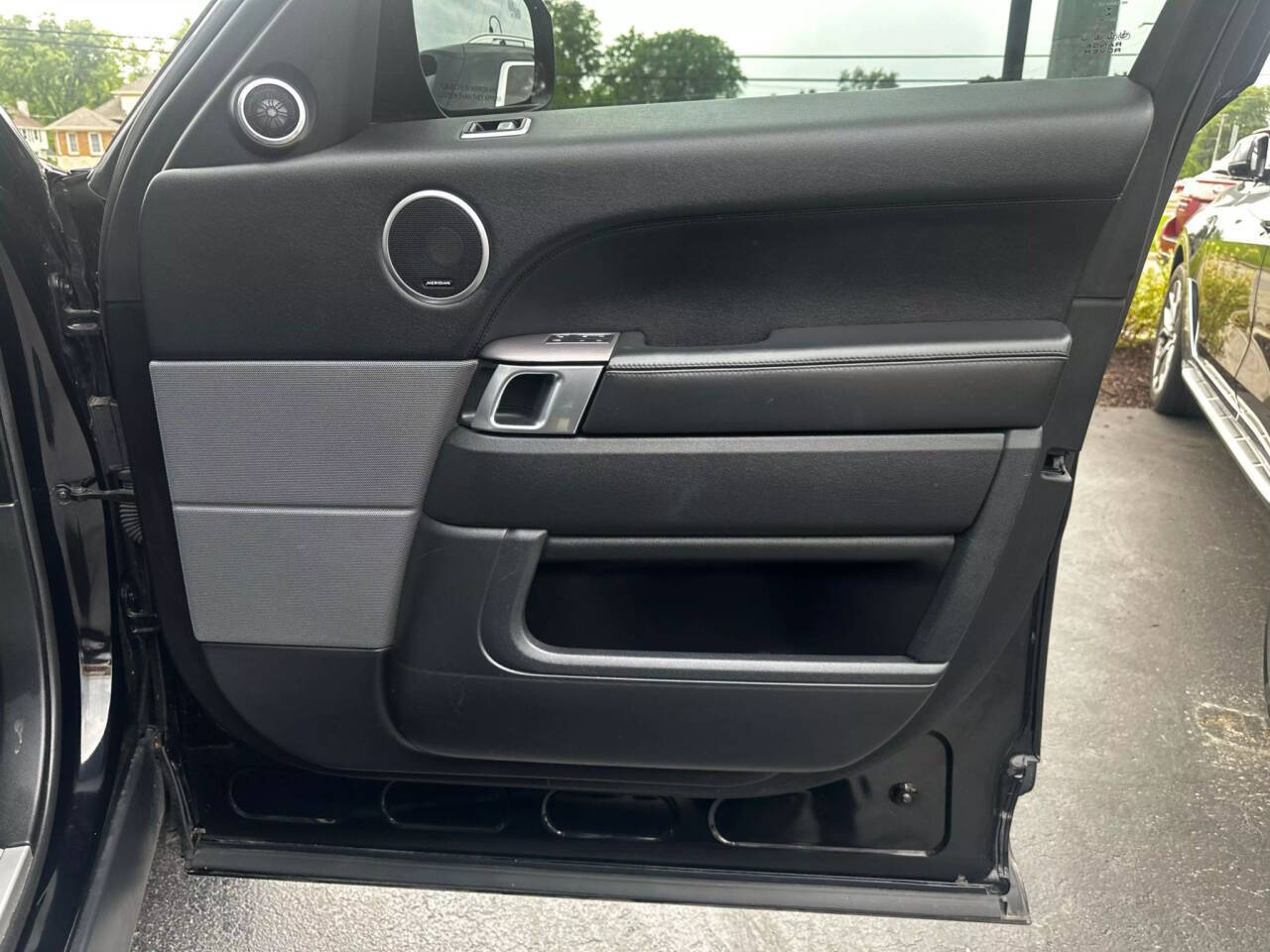 Vehicle image 18 of 18