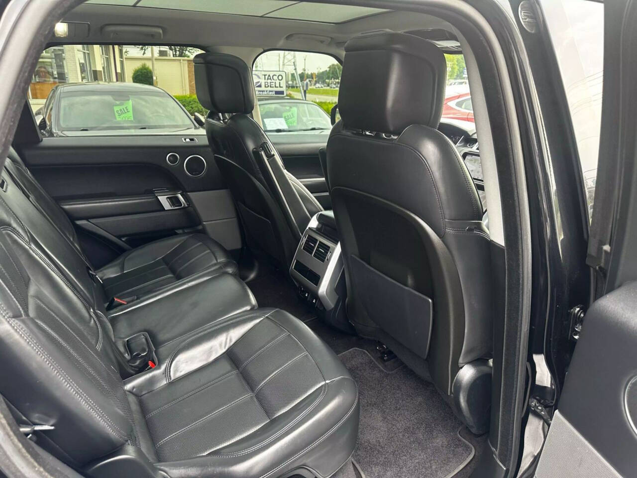 Vehicle image 8 of 18