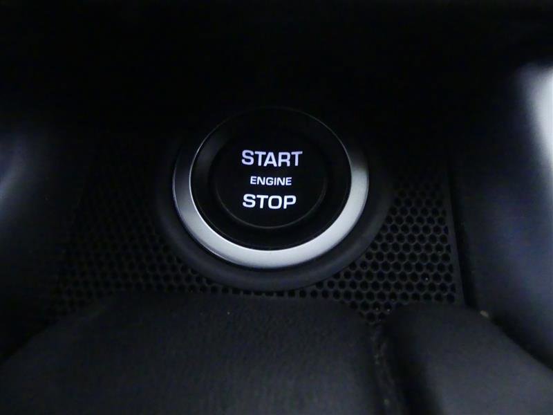 Vehicle image 13 of 32