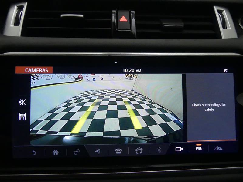 Vehicle image 14 of 32
