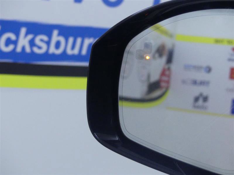 Vehicle image 12 of 32