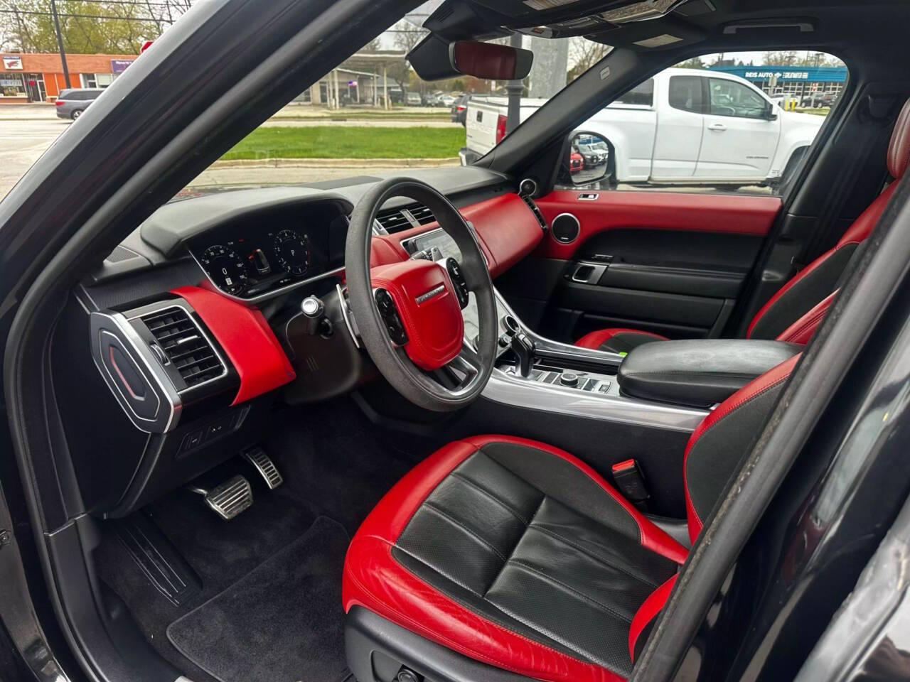 Vehicle image 7 of 17