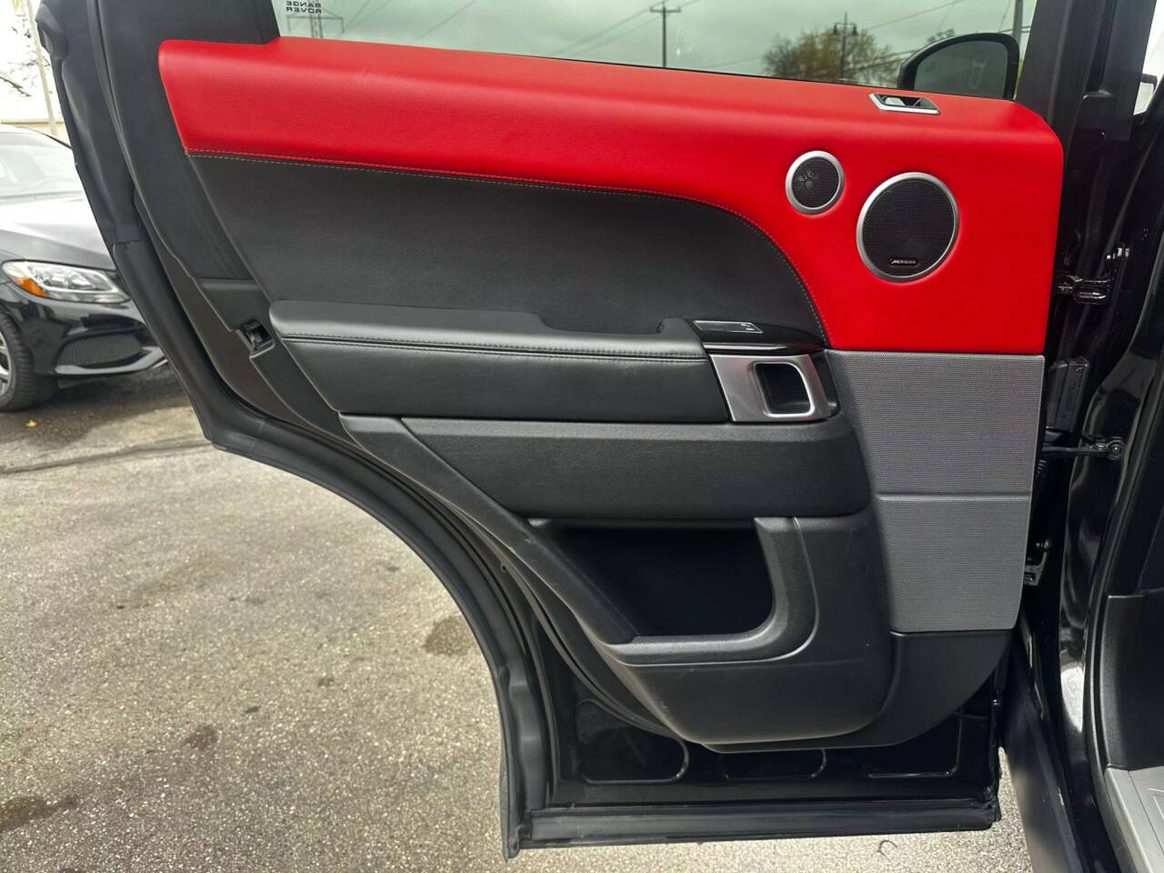 Vehicle image 10 of 17