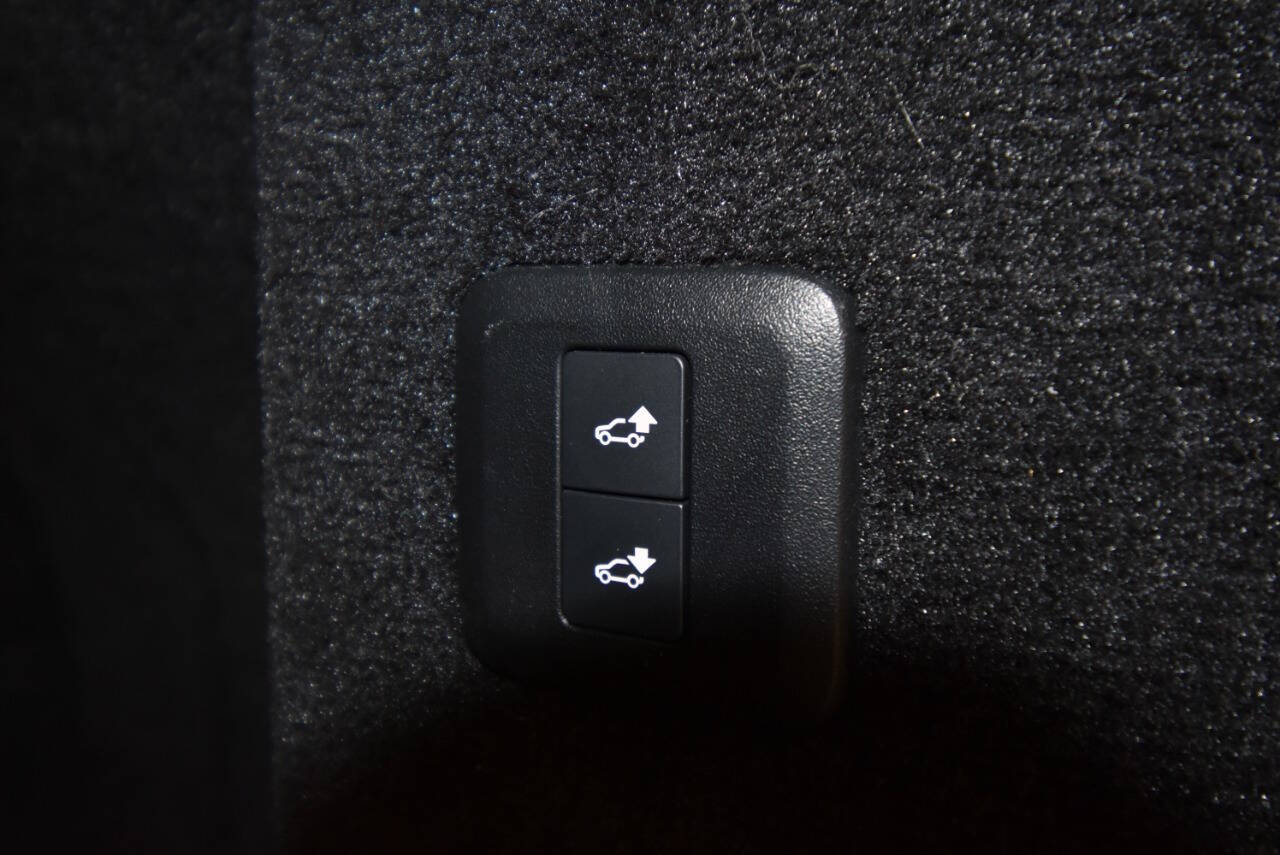 Vehicle image 49 of 54