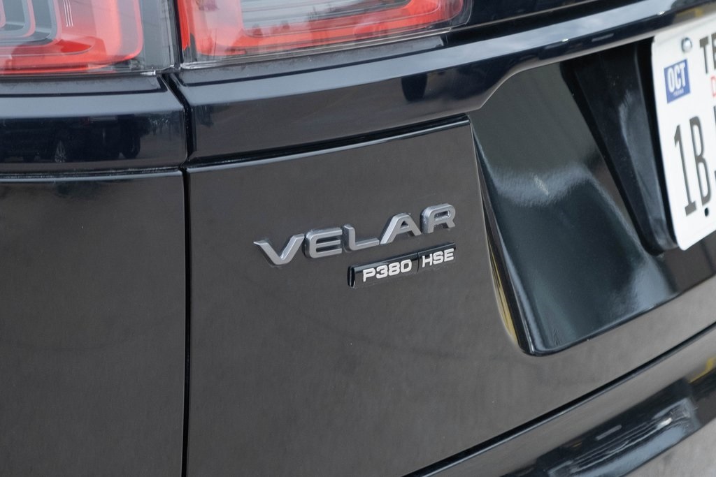 Vehicle image 41 of 47