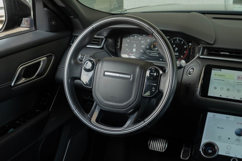 Vehicle image 11 of 47