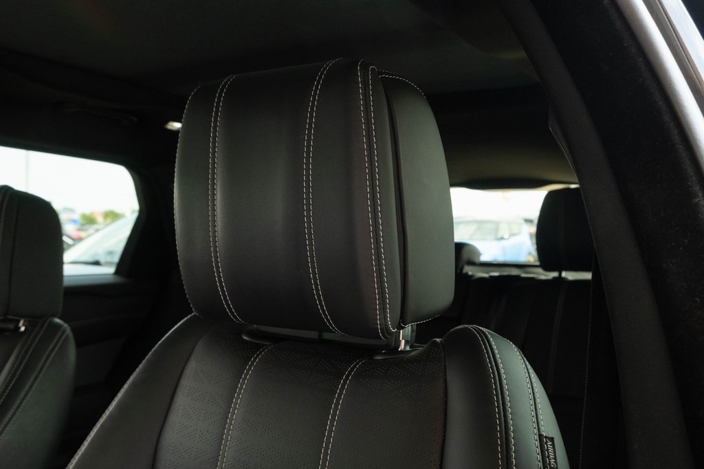 Vehicle image 18 of 47