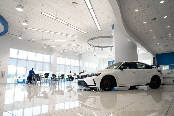 Vehicle image 10 of 11