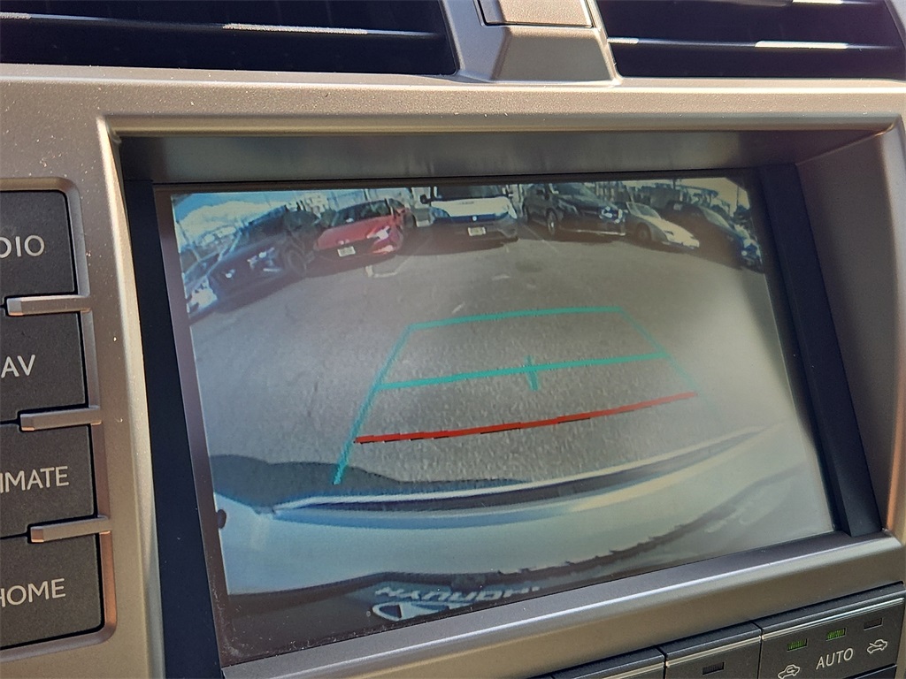 2020 Lexus GX 460 Premium Image 24 of 31