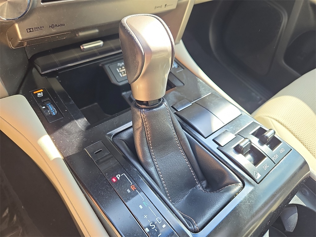 2020 Lexus GX 460 Premium Image 26 of 31