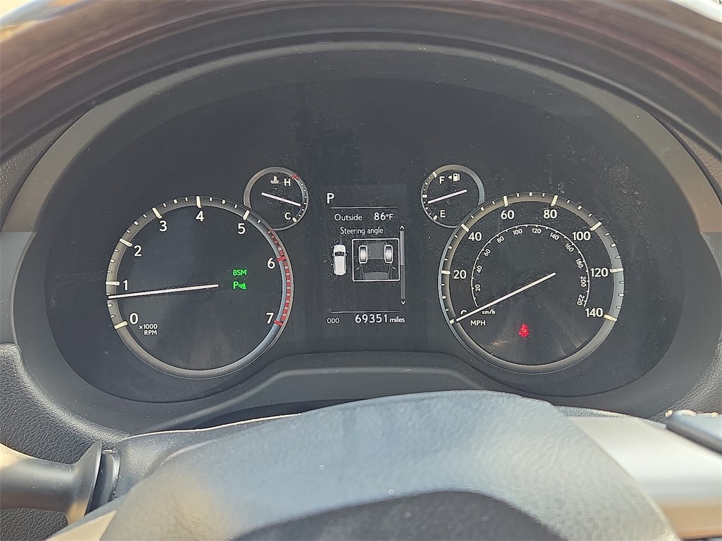 2020 Lexus GX 460 Premium Image 23 of 31