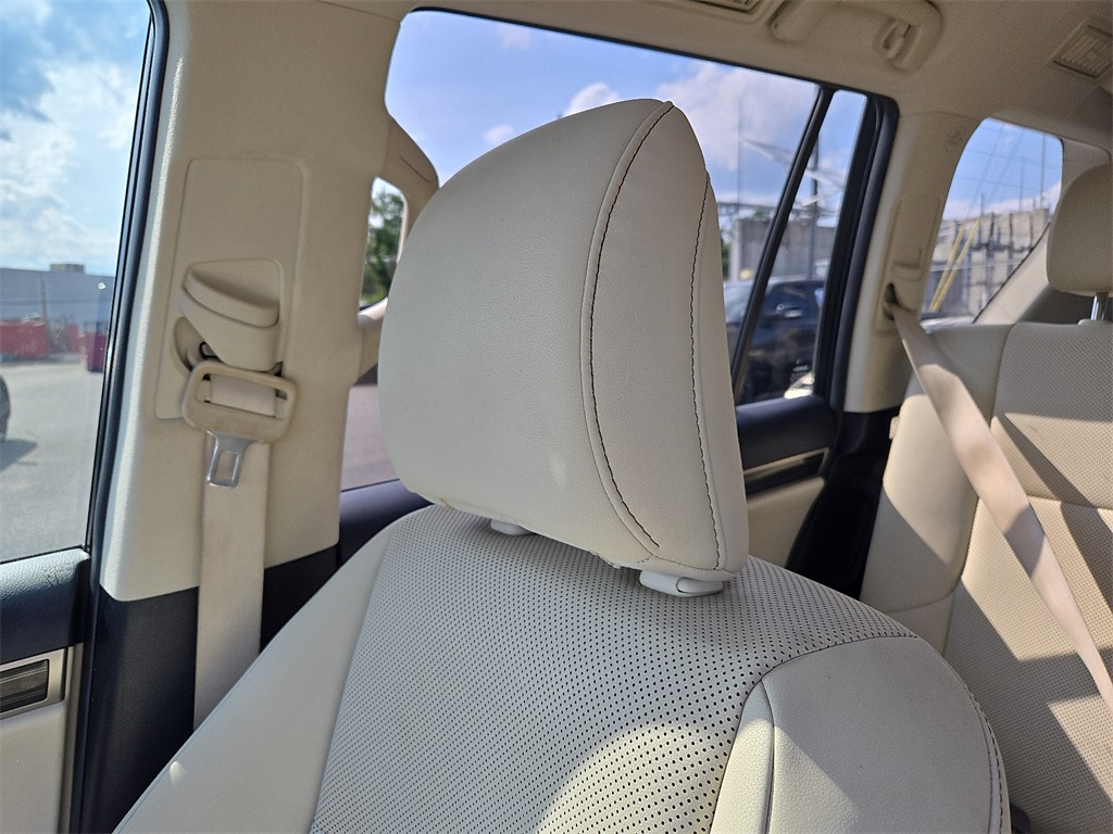 2020 Lexus GX 460 Premium Image 17 of 31