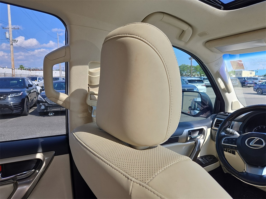2020 Lexus GX 460 Premium Image 29 of 31