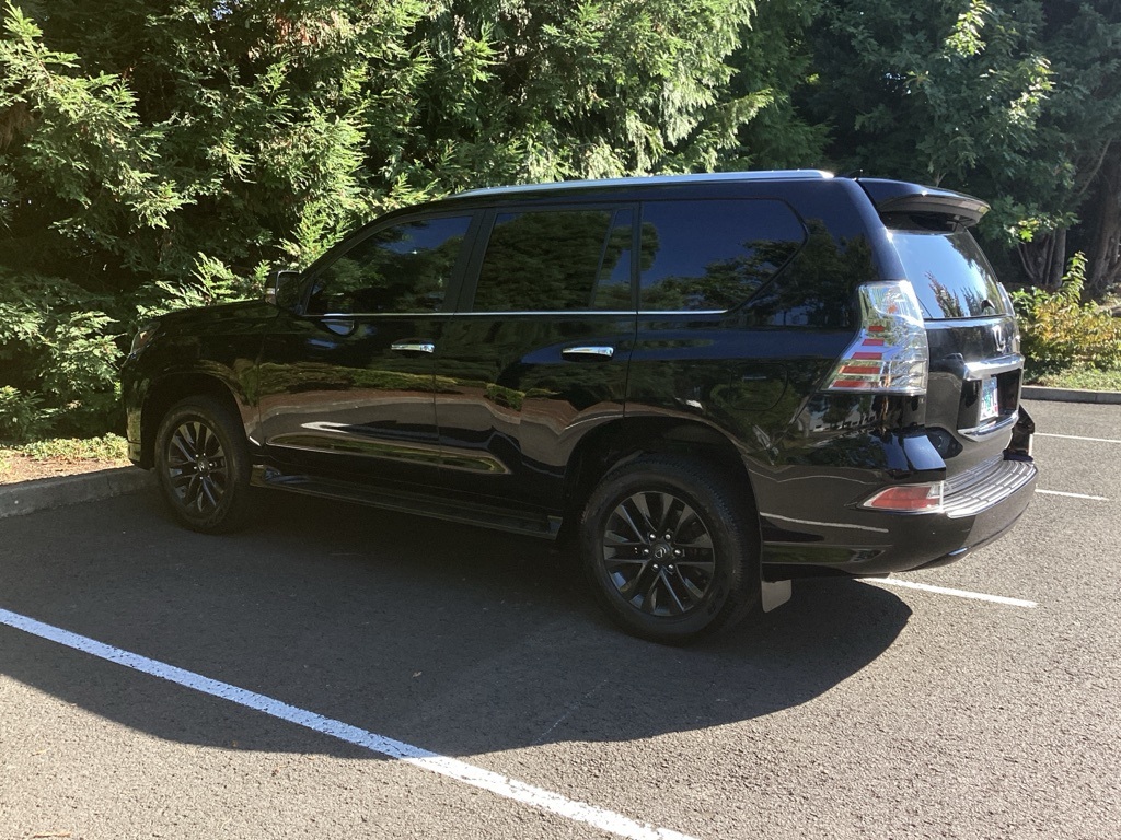 2020 Lexus GX 460 Premium Image 6 of 23