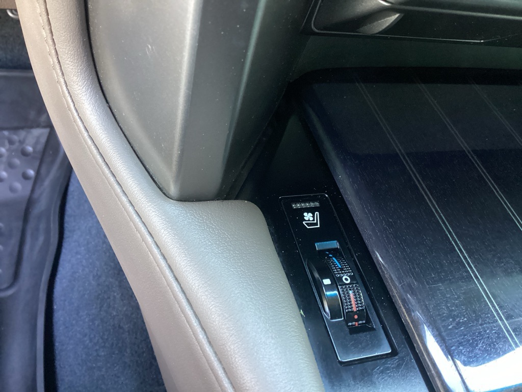 2020 Lexus GX 460 Premium Image 23 of 23