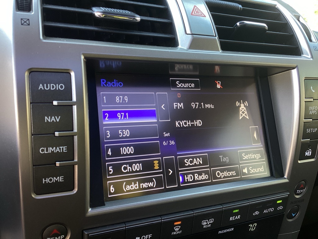 2020 Lexus GX 460 Premium Image 17 of 23