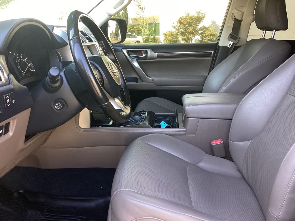 2020 Lexus GX 460 Premium Image 10 of 23