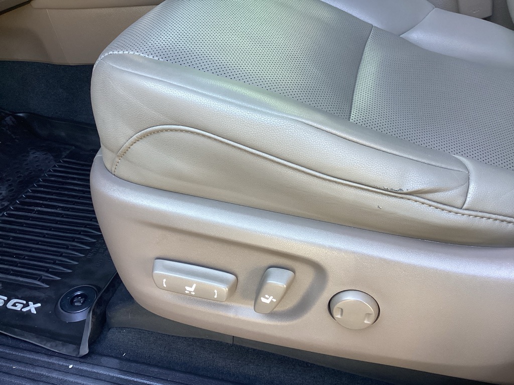 2020 Lexus GX 460 Premium Image 21 of 23